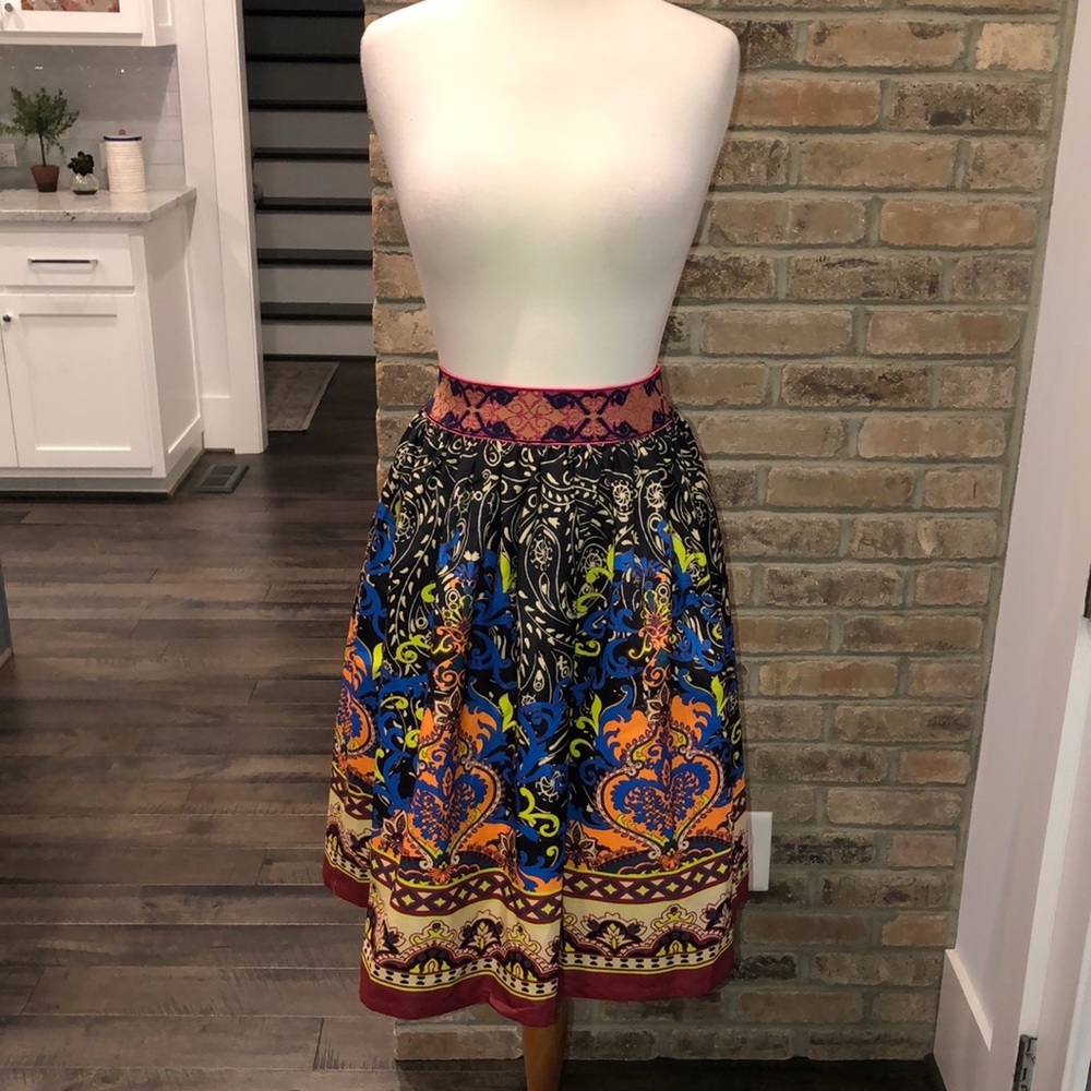 ✨NWT✨Flying Tomato Elastic Waist Skirt